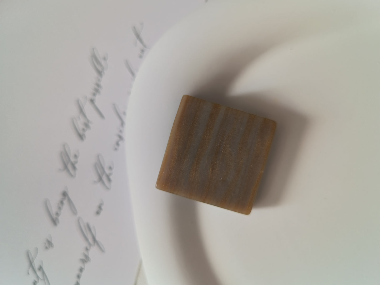 Irregular stone pattern button